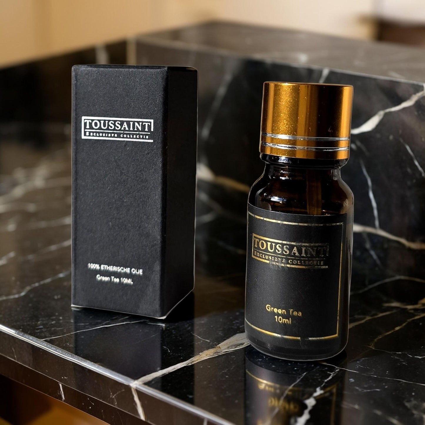 100% Natuurlijke Etherische Olie Green Tea (10 ml) | Toussaint Interieur
Ontdek de luxe en pure essentie van de Toussaint Exclusieve Collectie, een verfijnde Green Tea geurbeleving, met zorg samengesteld voor een frisse en harmonieuze sfeer in huis. Etherische Olie Green. Luxe geurbeleving. Topnoten: Groene thee, bergamot
Hartnoten: Jasmijn, lelie
Basisnoten: Musk, amber