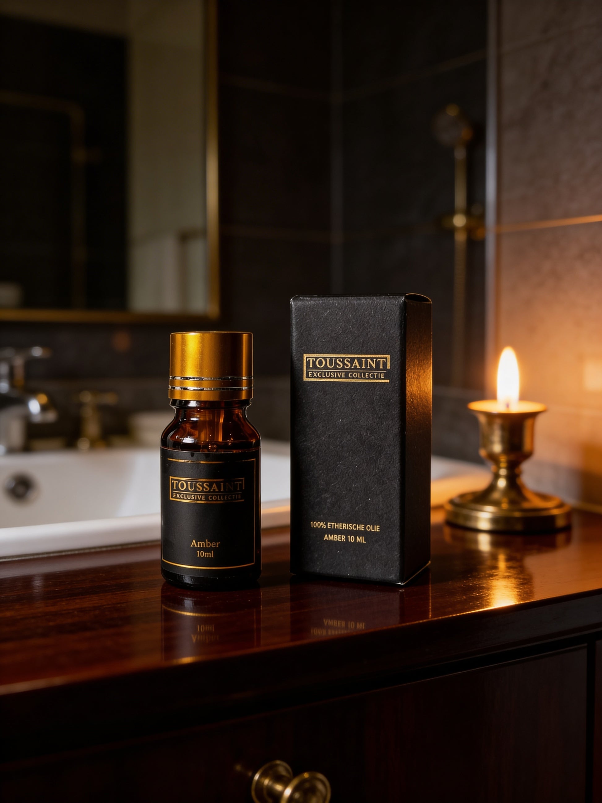 ✔︎ 100% natuurlijk etherische olie
✔︎ Kalmerend &amp; stressverlagend
✔︎ Luxe warme amber geur
✔︎ Geschikt voor diffuser &amp; Geurkristallen


Ervaar pure luxe met de Toussaint Exclusieve Amber Olie
Laat je omhullen door een warme, verfijnde geur die rust en elegantie uitstraalt. Deze exclusieve etherische olie is 100% natuurlijk en met zorg samengesteld om de authentieke essentie van amber te behouden.

De rijke, sensuele combinatie van amber en musk, verrijkt met frisse tonen van bergamot en jasmijn, zor