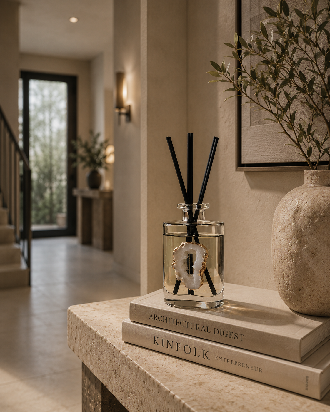 Waarom je kiest voor Toussaint Interieur

✓ Tot 6 maanden een verfijnde geurbeleving
✓ Navulbaar &amp; een duurzame keuze
✓ Verrijkt met echte bergkristallen
✓ Luxe cadeauverpakking

Breng de frisheid van een luxe wellness naar je eigen interieur