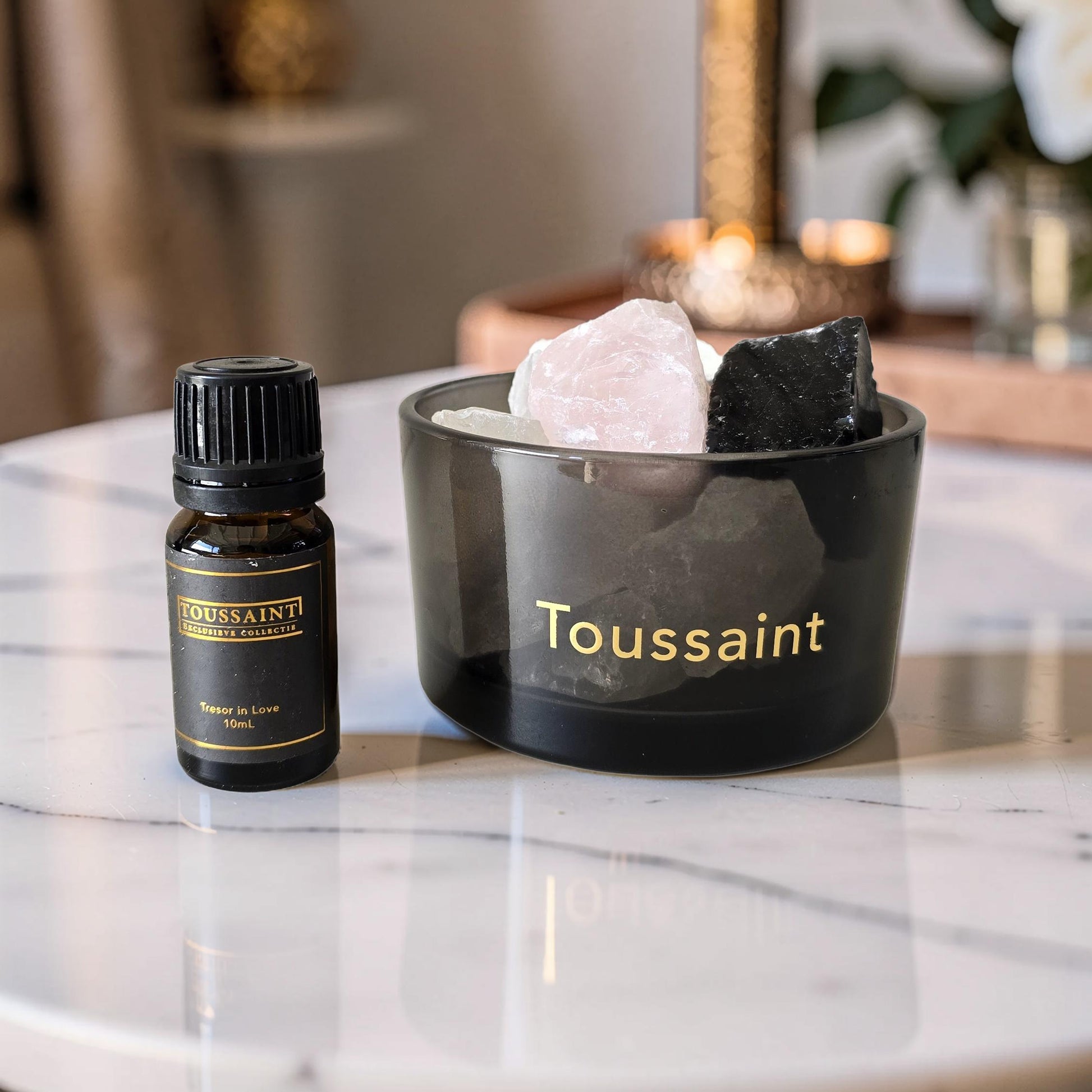 Tresor In Love Geurkristallen – Zoet, Vrolijk & Harmonisch

✔ Zoete en verfrissende Tresor In Love geur
✔ Met handgeslepen bergkristal voor positieve energie
✔ Subtiele, natuurlijke geurverspreiding in huis
✔ Duurzaam & eindeloos navulbaar
✔ Luxe cadeauverpakking inbegrepen